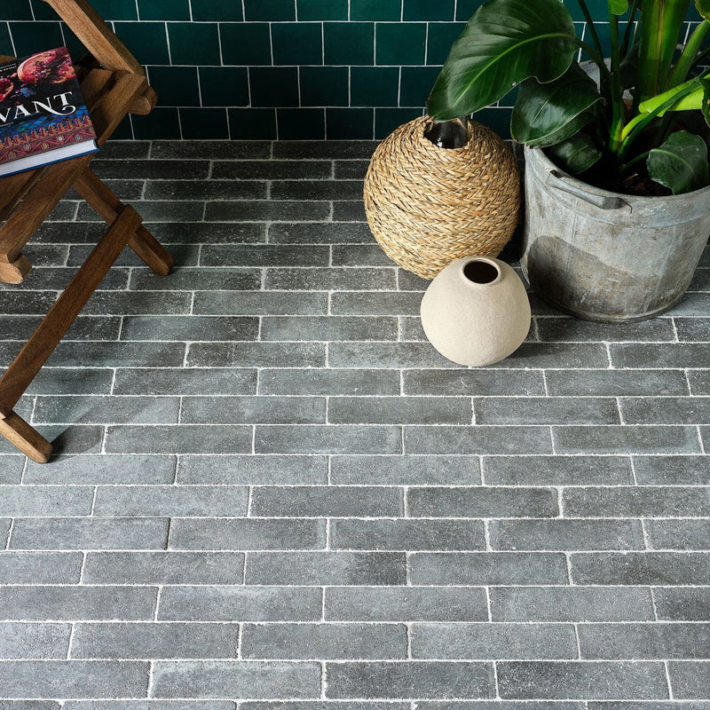 Reformed Stone Nero Tumbled 6x25 Box Ca'Pietra 