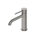 Single lever basin mixer. Ã35 mm. ceramic cartridge. Connection 3/8â. Length of hoses 380 mm. Without pop-up waste set 1 1/4â. âPlusâ aerator. Flow rate 5 l/min. at 3 bar. brushed stainless steel Standard Noken 
